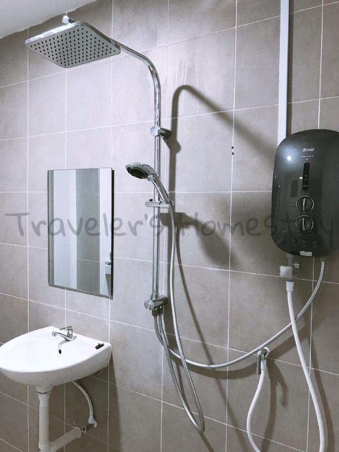 Traveler'S Homestay 旅人窝@ The Venus Sitiawan Kampong Lumut Kiri Exterior foto