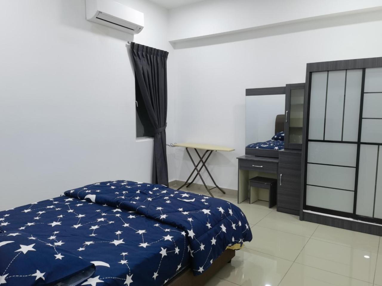 Traveler'S Homestay 旅人窝@ The Venus Sitiawan Kampong Lumut Kiri Exterior foto